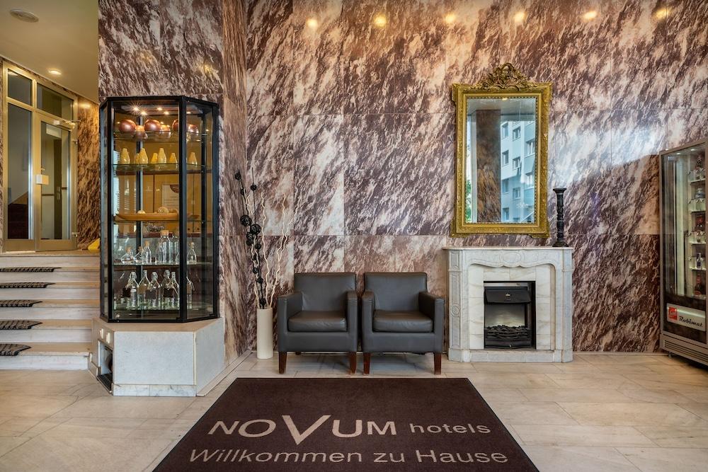 ノヴム ホテル レオネット ケルン アルトシュタット エクステリア 写真